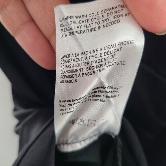 Bebe Shorts Romper Womens Size 12 One piece Short Sleeve V-Neck Ruffle Black NWT - Picture 9 of 9